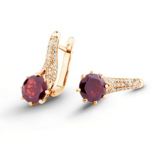 golden-earrings-with-diamonds-and-pomegranate